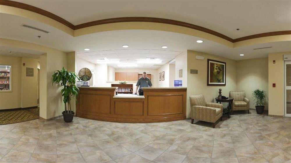Candlewood Suites Kansas City Airport Zewnętrze zdjęcie