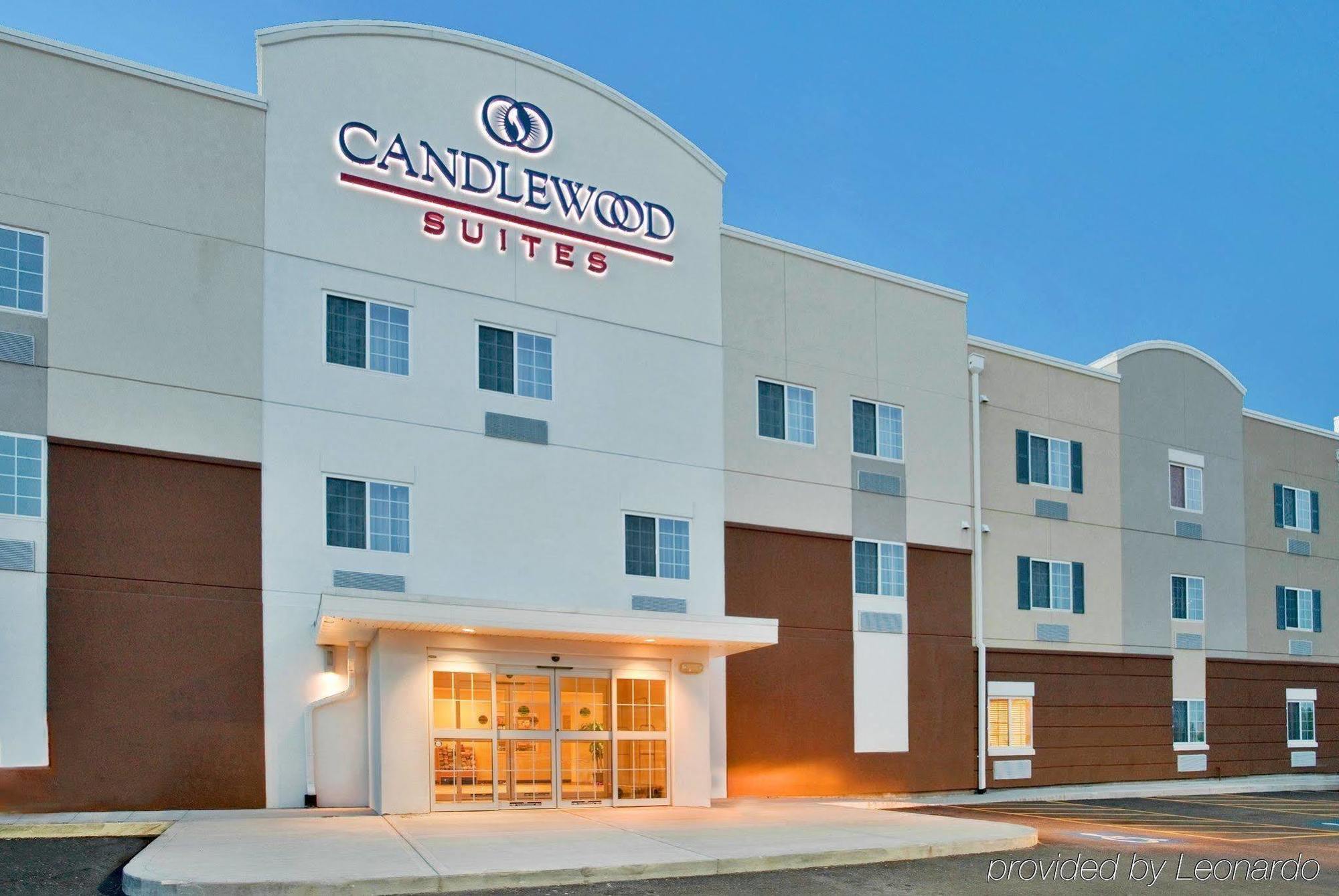 Candlewood Suites Kansas City Airport Zewnętrze zdjęcie