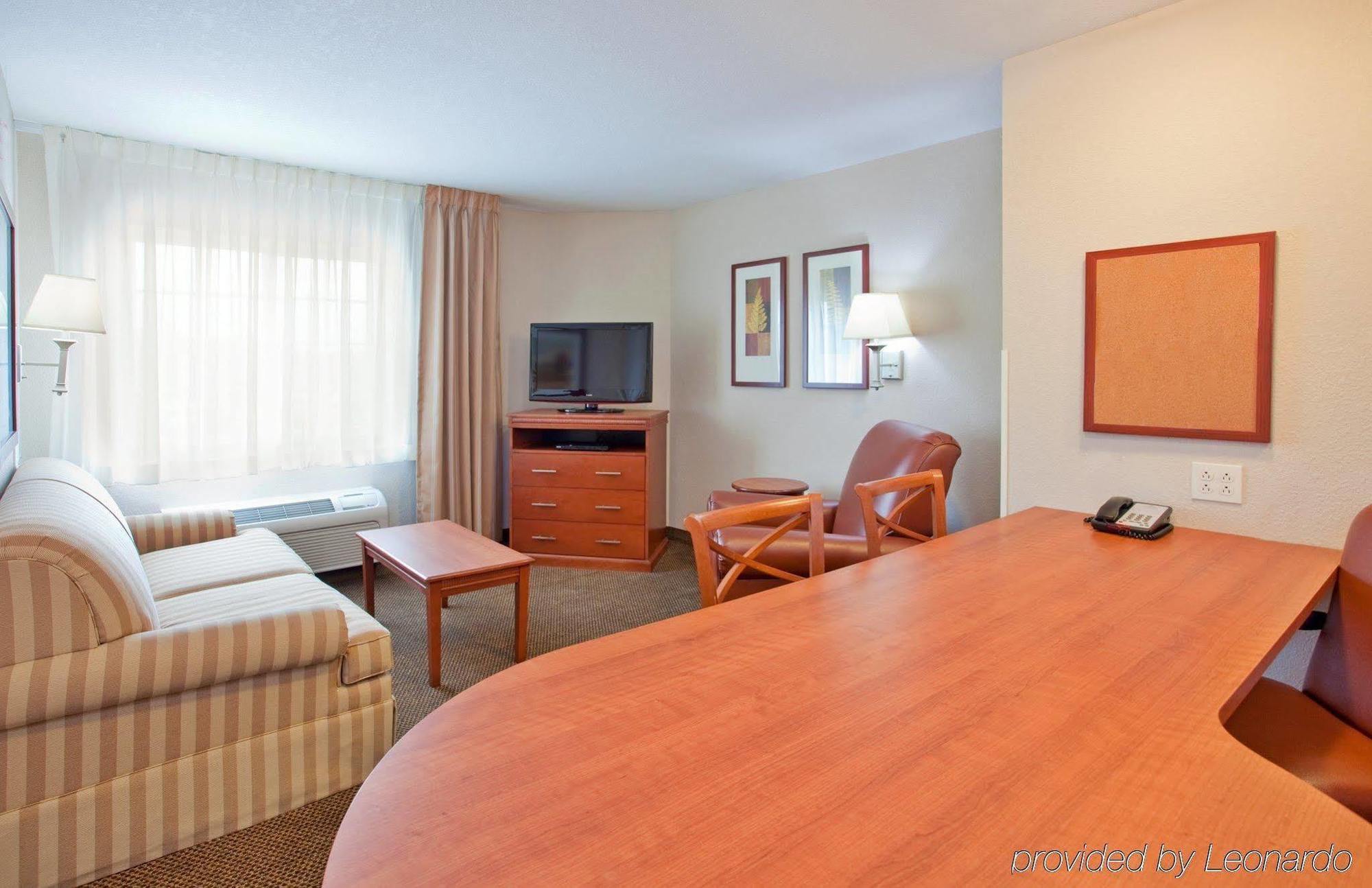 Candlewood Suites Kansas City Airport Pokój zdjęcie