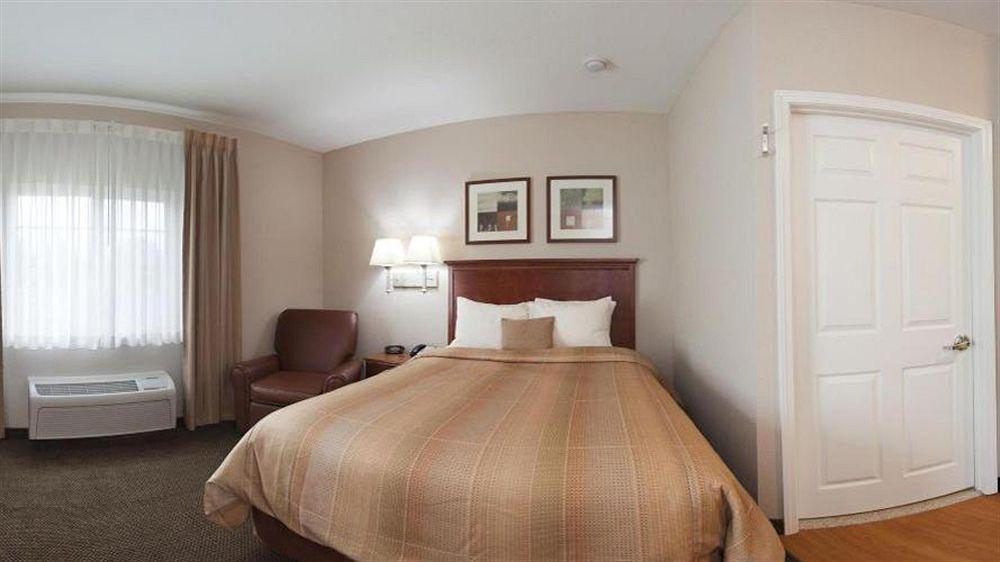 Candlewood Suites Kansas City Airport Zewnętrze zdjęcie