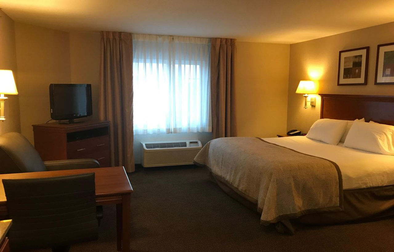 Candlewood Suites Kansas City Airport Zewnętrze zdjęcie