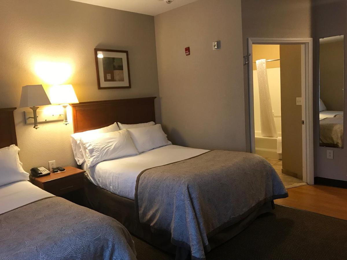 Candlewood Suites Kansas City Airport Zewnętrze zdjęcie