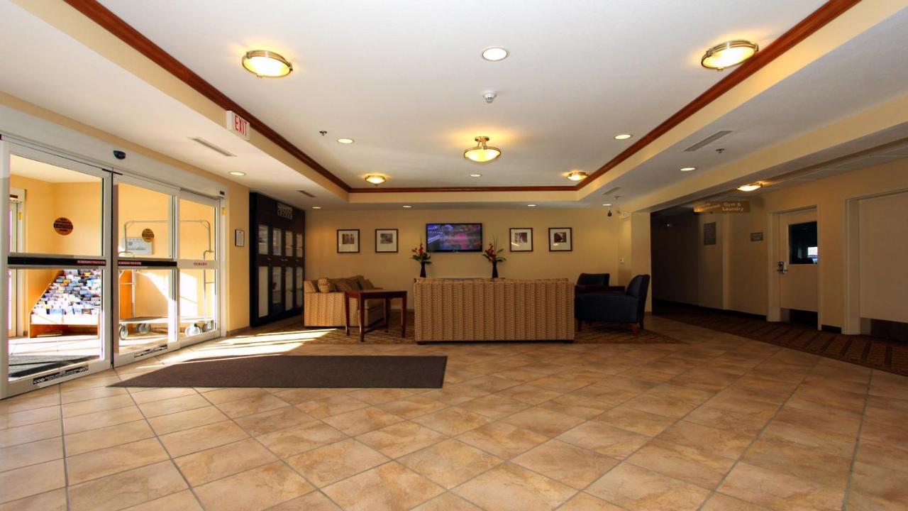 Candlewood Suites Kansas City Airport Zewnętrze zdjęcie