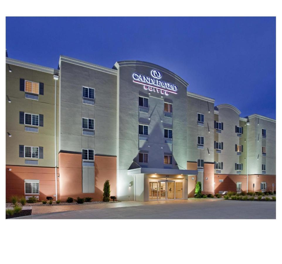 Candlewood Suites Kansas City Airport Zewnętrze zdjęcie
